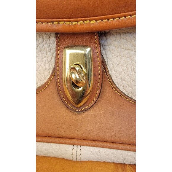 Vintage Dooney & Bourke All-Weather Leather Surrey Crossbody Bag - Picture 4 of 16